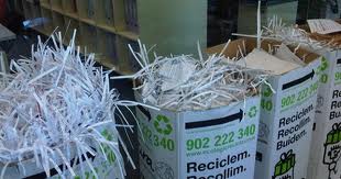Contenidors recollida paper Contenidors recollida paper
